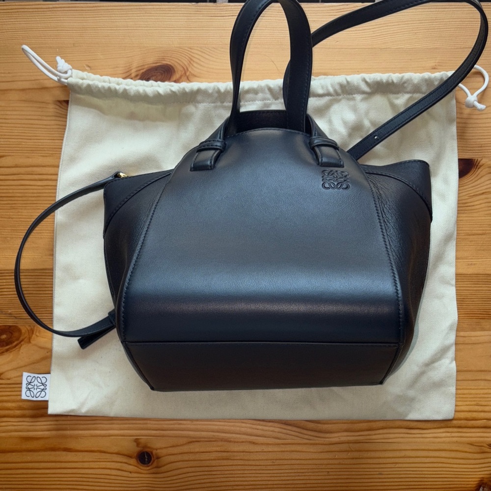 Loewe Hammock Nugget Bag Navy - Picture 9 of 9